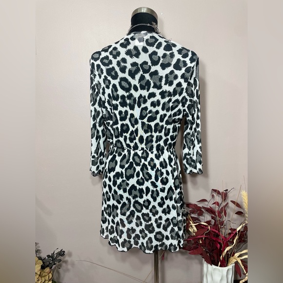 Leopard Print Cover Up - Picture 7 of 10